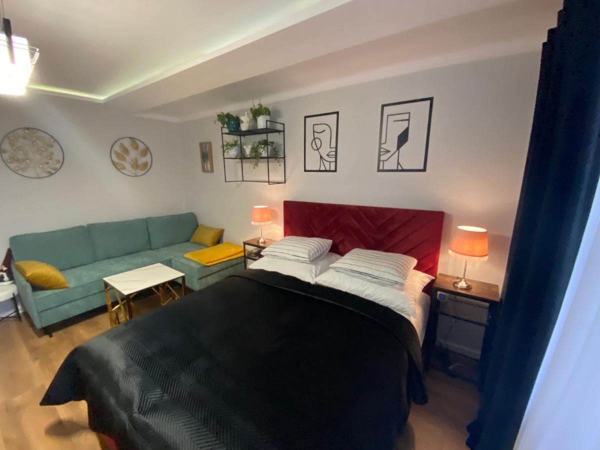 Apartament ,, Sen I Kawa" - Komfortowy Nocleg W Sercu Aglomeracji Бытом Экстерьер фото